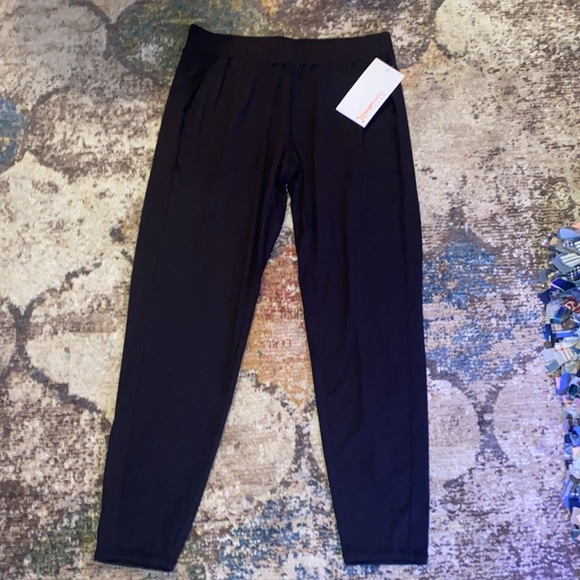 🆕ORANGETHEORY Super-Soft Joggers, Size Small - Picture 2 of 10